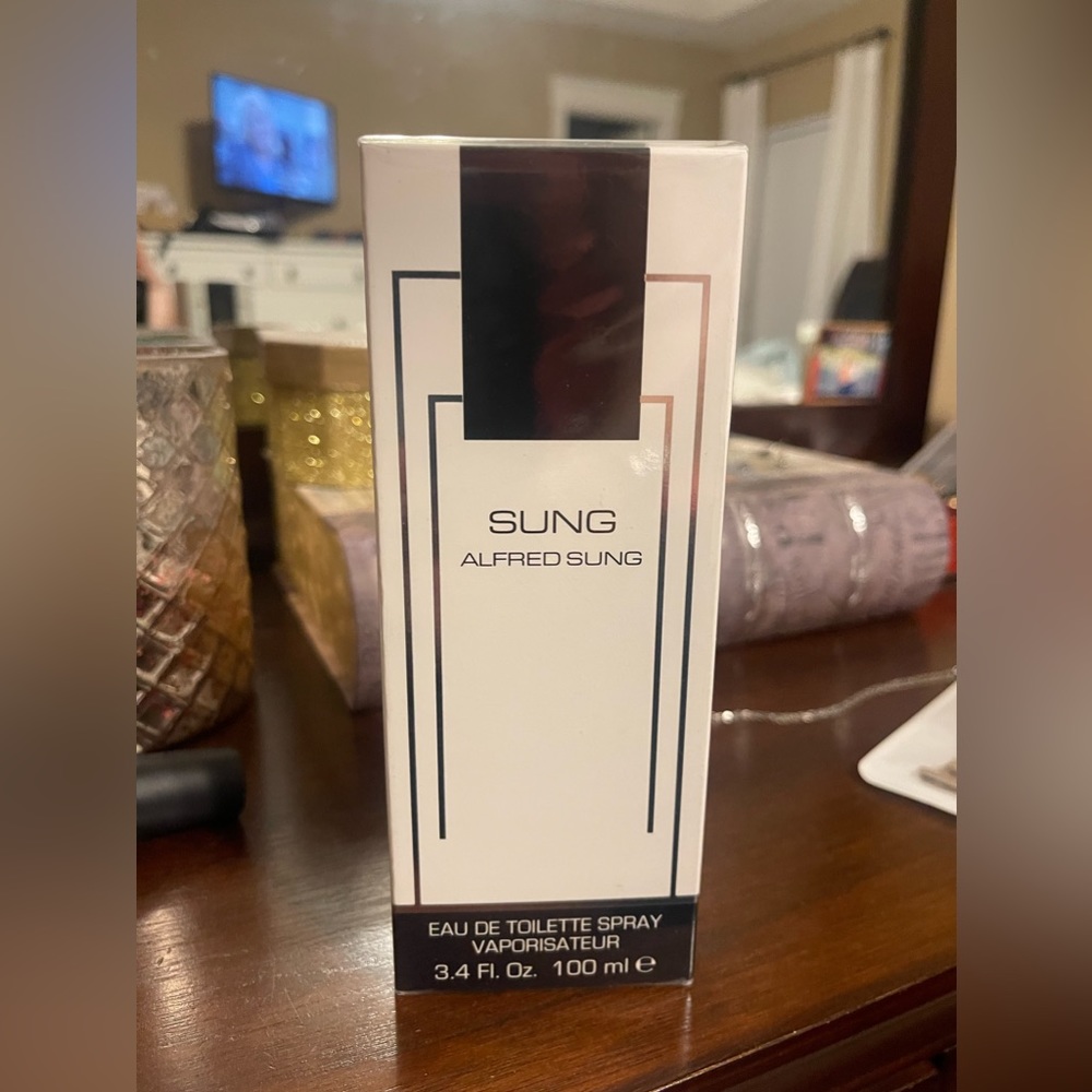 COPY - SUNG by Alfred Sung perfume
